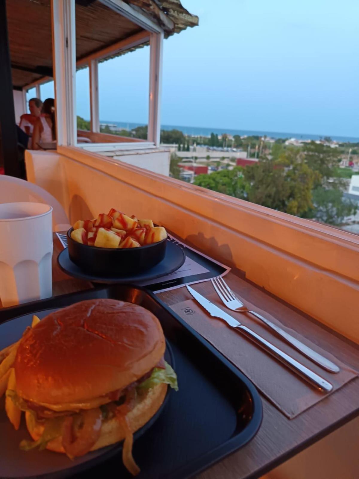 Hotel Porto Gandia Bagian luar foto
